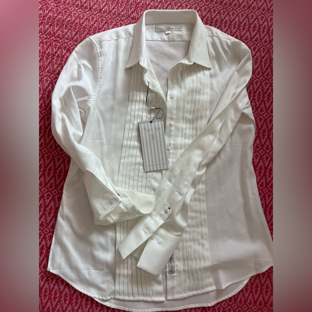 Chic White Women's Tuxedo Style shirt